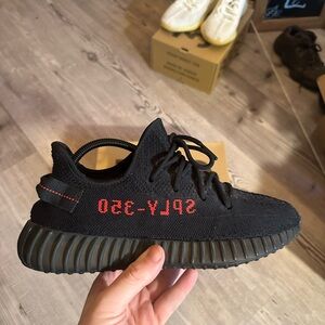 Yeezy 350 v2 “Core Black/Red” Size 10